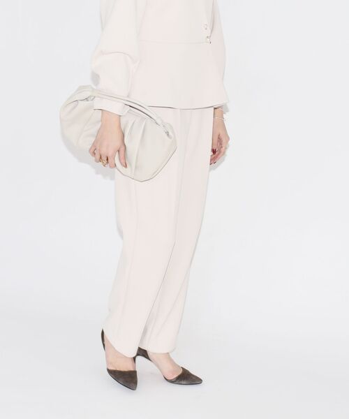 kaene(カエン)の「kaene:パールモチーフボタンテーパードパンツ◆(その他パンツ・レディース・ブラック/ベージュ・ONE SIZE)」の22枚目の写真