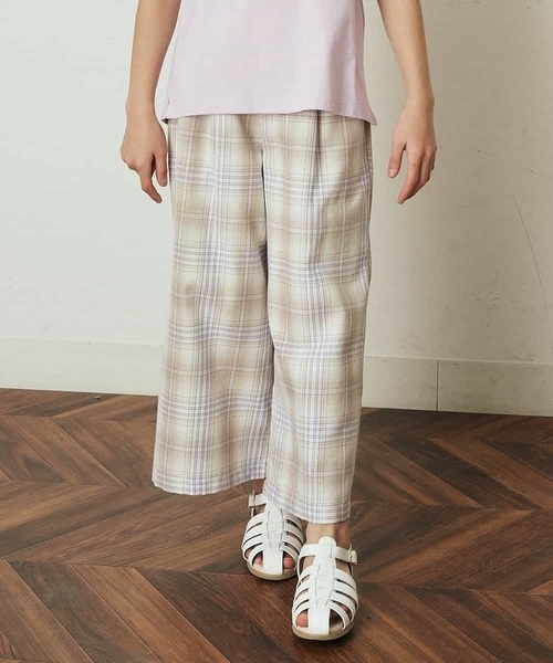 a.v.v（アーヴェヴェ）の「[140-150]サスペンダー付きワイドパンツ（その他パンツ・キッズ・ベージュ/ミント/ブルー・150/140）」の2枚目の写真