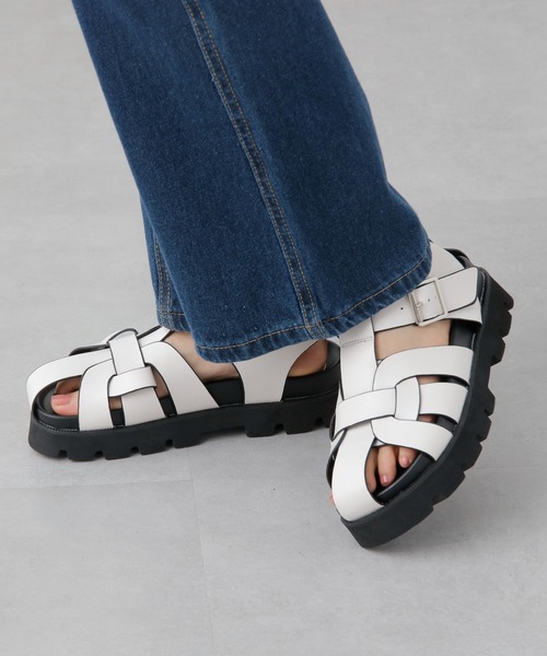 COLONY 2139（コロニートゥーワンスリーナイン）の「グルカサンダル（サンダル・レディース・アイボリー/ブラック・23.5/24.5/22.5）」の12枚目の写真