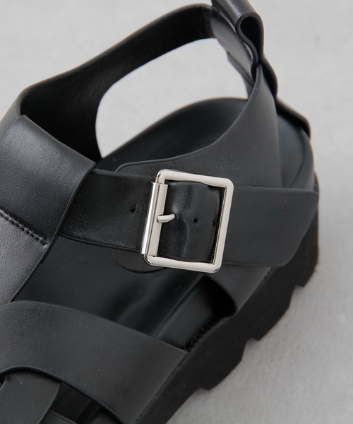 COLONY 2139（コロニートゥーワンスリーナイン）の「グルカサンダル（サンダル・レディース・アイボリー/ブラック・23.5/24.5/22.5）」の4枚目の写真