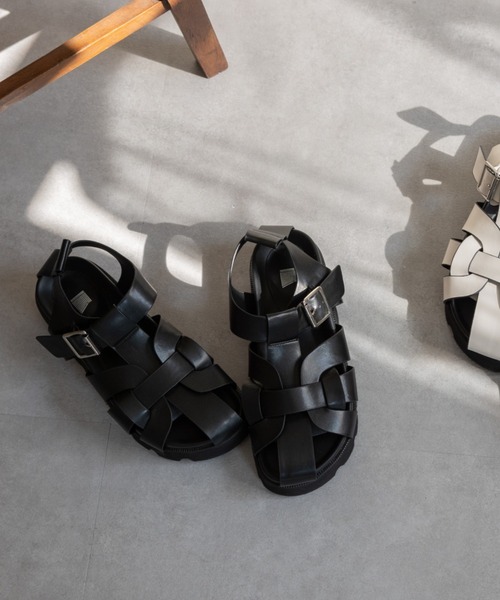 COLONY 2139（コロニートゥーワンスリーナイン）の「グルカサンダル（サンダル・レディース・アイボリー/ブラック・23.5/24.5/22.5）」の16枚目の写真