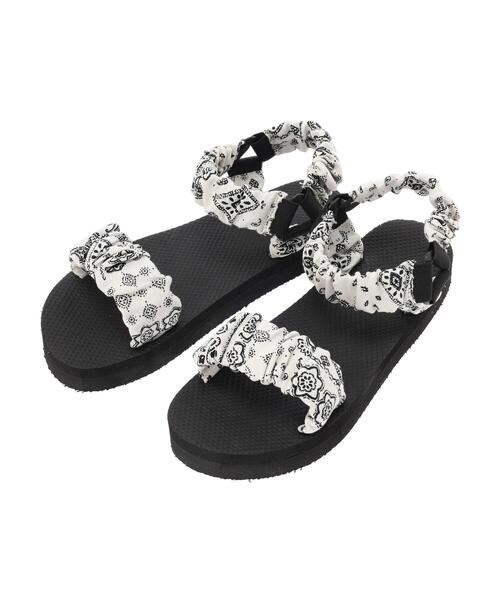 AMERICAN HOLIC（アメリカンホリック）の「ギャザーベルトサンダル（サンダル・レディース・ホワイト/ブラック/ベージュ/グリーン・S/M/L）」の5枚目の写真