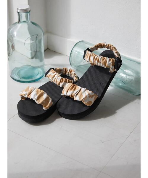 AMERICAN HOLIC（アメリカンホリック）の「ギャザーベルトサンダル（サンダル・レディース・ホワイト/ブラック/ベージュ/グリーン・S/M/L）」の7枚目の写真