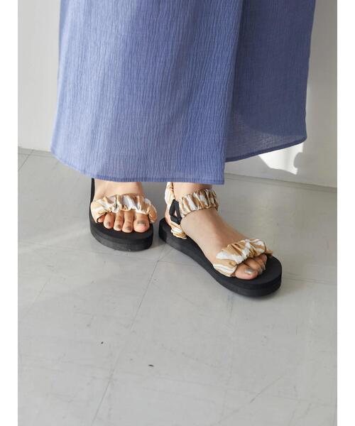 AMERICAN HOLIC（アメリカンホリック）の「ギャザーベルトサンダル（サンダル・レディース・ホワイト/ブラック/ベージュ/グリーン・S/M/L）」の12枚目の写真
