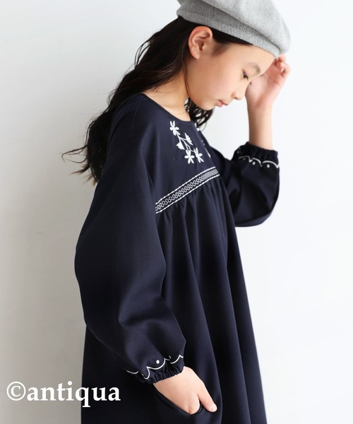 antiqua(アンティカ)の「Aライン刺繍ワンピース(ワンピース・キッズ・ブラック/ネイビー・3/4/5/6)」の17枚目の写真