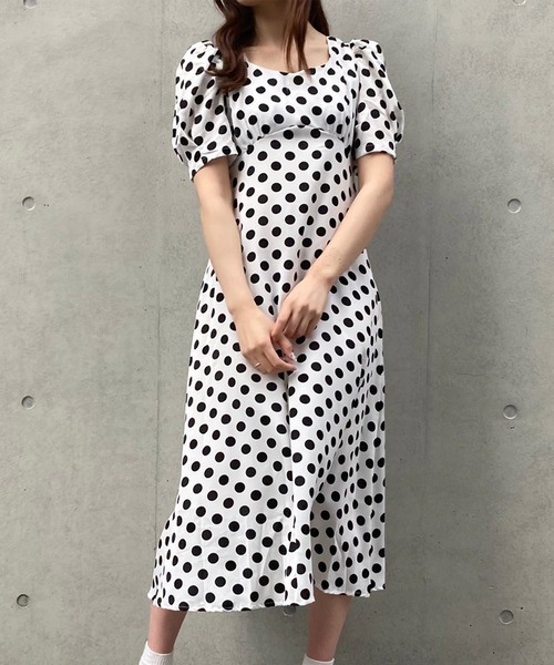 titty＆Co. PETIT（ティティアンドコープティ）の「【titty&Co.PETIT】バックリボンドットミディワンピース（ワンピース・レディース・ホワイト・FREE）」の5枚目の写真