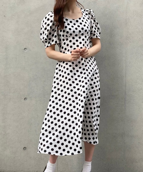 titty＆Co. PETIT（ティティアンドコープティ）の「【titty&Co.PETIT】バックリボンドットミディワンピース（ワンピース・レディース・ホワイト・FREE）」の4枚目の写真