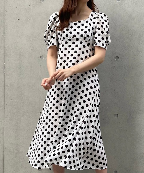 titty＆Co. PETIT（ティティアンドコープティ）の「【titty&Co.PETIT】バックリボンドットミディワンピース（ワンピース・レディース・ホワイト・FREE）」の3枚目の写真