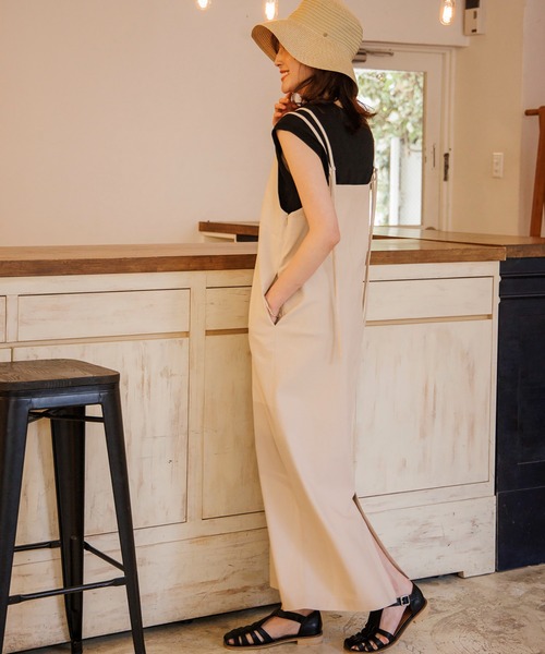 Emma Taylor（エマテイラー）の「リネンレイヤードキャミワンピース（ワンピース・レディース・ブラック/ベージュ/ブルー・FREE）」の11枚目の写真