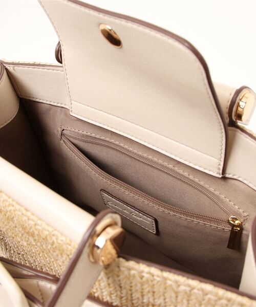 SALON de RUBAN（サロンドルヴァン）の「【SALON de RUBAN / サロン ド ルヴァン】 スクエア2wayハンドバッグ（ハンドバッグ・レディース・ベージュ/アイボリー/ダークグレー・FREE）」の6枚目の写真