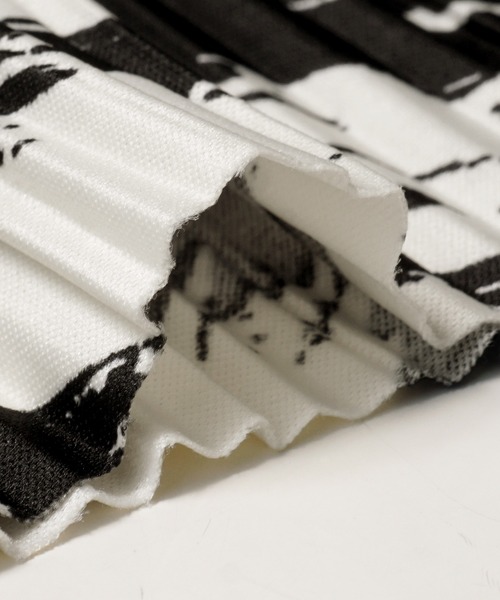 coca（coca）（コカ）の「プリーツ柄キャミワンピース（ワンピース・レディース・ブラウン/アイボリー・ONE SIZE）」の16枚目の写真