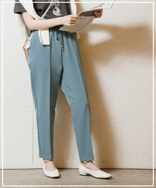 OPAQUE.CLIP（オペークドットクリップ）の「◆デュアルストレッチ イージーテーパードパンツ【WEB限定サイズ】（その他パンツ・レディース・チャコールグレー/ブラック/イエロー/ブルー/パープル系・34/36/38/40/42）」の20枚目の写真