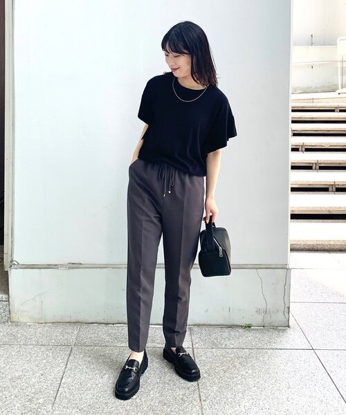 OPAQUE.CLIP（オペークドットクリップ）の「◆デュアルストレッチ イージーテーパードパンツ【WEB限定サイズ】（その他パンツ・レディース・チャコールグレー/ブラック/イエロー/ブルー/パープル系・34/36/38/40/42）」の16枚目の写真