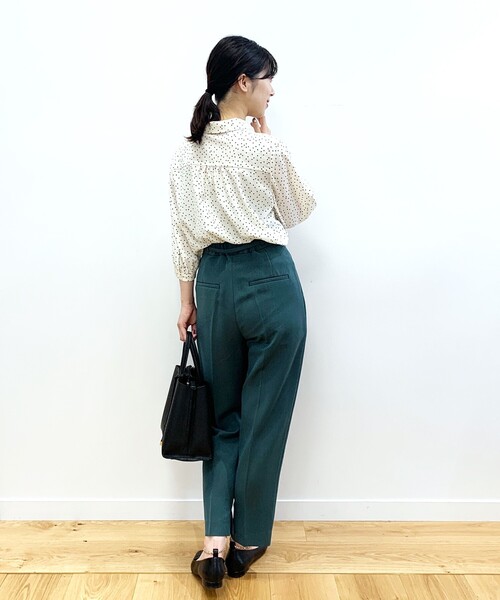 index（インデックス）の「◆シャンブレーストレッチ テーパードパンツ【WEB限定サイズ】（その他パンツ・レディース・ベージュ系その他7/ホワイト系7/ブルー系4・40/38/42/36）」の11枚目の写真