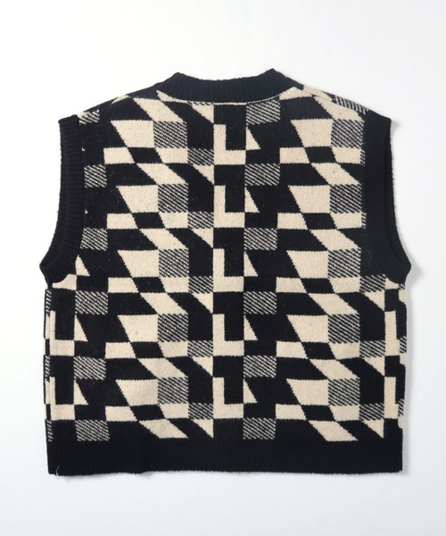 Salong hameu（サロン ハミュー）の「モヘア風ニットベストカーディガン/ペイズリー/幾何学柄/アーガイルチェック/レオパード・ひょう柄/スター・星柄（ニット/セーター・メンズ・ブラック系その他/ブラウン系その他/ブルー系その他/ブラック系その他2/オレンジ系その他・M/L）」の13枚目の写真
