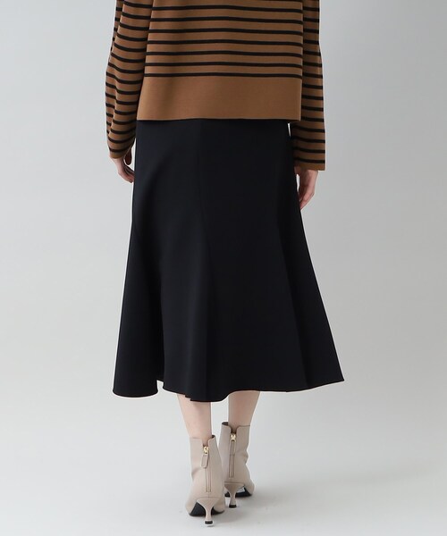 UNTITLED（アンタイトル）の「◆【１枚で着映える】裾ボリューム マーメイドスカート＜洗える／秋から冬まで＞（スカート・レディース・ピンク系/ブラック/ブラウン系その他/モスグリーン・46/02/42/04/03/48/50/44/00/01）」の20枚目の写真