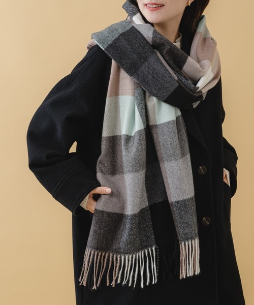 KATHARINE ROSS(キャサリンロス)の「【KATHARINE ROSS】カラフルブロックチェックストール WEB限定(ストール/ショール・レディース・ブラック/ピンク/グリーン/ボルドー・MEDIUM)」の2枚目の写真