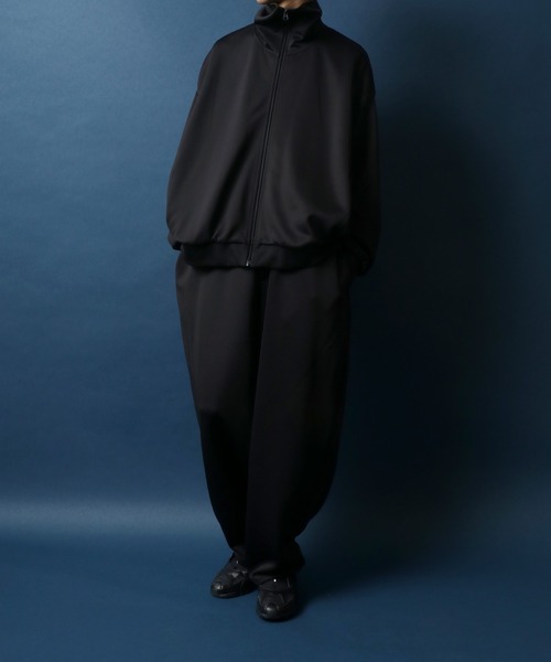 ANPAS（アンパス）の「Wide Silhouette Volume High Neck Track Jacket/別注 ワイドシルエット ボリュームハイネック トラックジャケット ジャージ セットアップ対応（ジャージ・メンズ・ブラック・LL/M/L）」の16枚目の写真