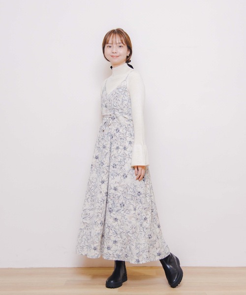 flower（フラワー）の「ニュアンスフラワーワンピース2（ワンピース・レディース・アイボリー/ブラウン・FREE）」の4枚目の写真