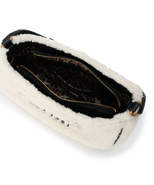 Guess（ゲス）の「VIKKY Shoulder Bag（ショルダーバッグ・レディース・ナチュラル・ONE SIZE）」の4枚目の写真