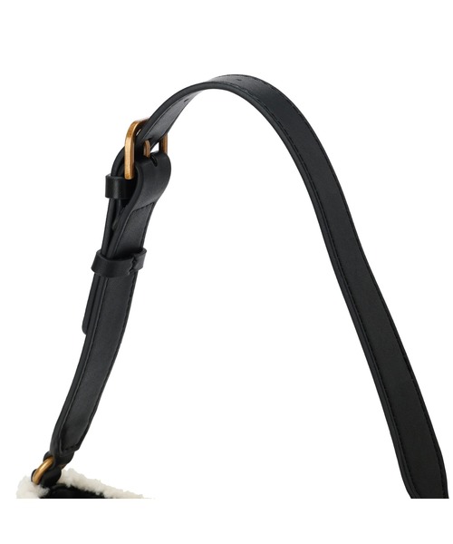 Guess（ゲス）の「VIKKY Shoulder Bag（ショルダーバッグ）」 - WEAR