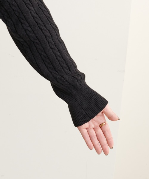 natural couture（ナチュラルクチュール）の「細ケーブル肩釦デザインニット（ニット/セーター・レディース・アイボリー/ベージュ/オレンジ/パープル/ブラック・FREE）」の13枚目の写真