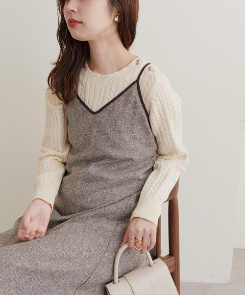 natural couture（ナチュラルクチュール）の「細ケーブル肩釦デザインニット（ニット/セーター・レディース・アイボリー/ベージュ/オレンジ/パープル/ブラック・FREE）」の14枚目の写真