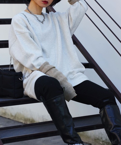 PAGEBOY（ページボーイ）の「BIG裏毛プルオーバー×アームウォーマーSET（スウェット・レディース・ブラック/ターコイズブルー/オートミール・FREE）」の22枚目の写真