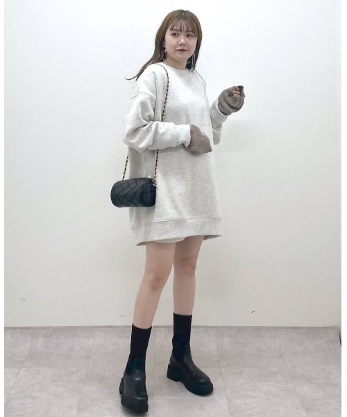 PAGEBOY（ページボーイ）の「BIG裏毛プルオーバー×アームウォーマーSET（スウェット・レディース・ブラック/ターコイズブルー/オートミール・FREE）」の7枚目の写真