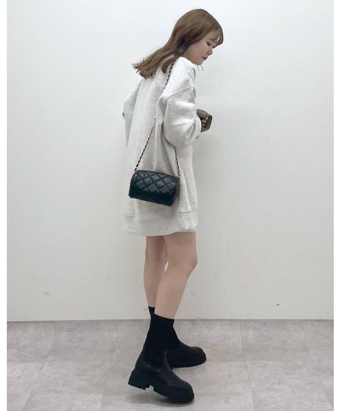 PAGEBOY（ページボーイ）の「BIG裏毛プルオーバー×アームウォーマーSET（スウェット・レディース・ブラック/ターコイズブルー/オートミール・FREE）」の8枚目の写真