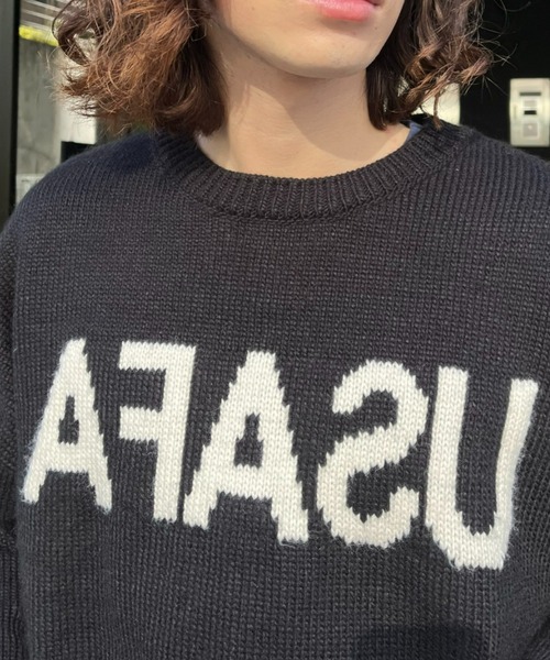 CIAOPANIC（チャオパニック）の「ビッグシルエット リバースロゴ プルオーバーニット（ニット/セーター・メンズ・ブラック/グリーン/ベージュ・MEDIUM/LARGE）」の9枚目の写真