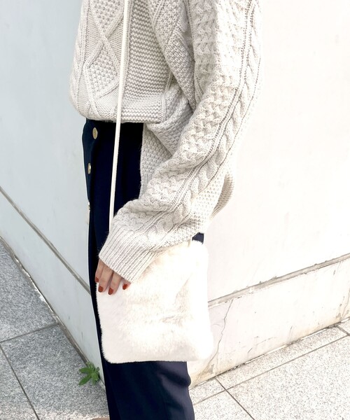 OPAQUE.CLIP（オペークドットクリップ）の「◆ミニファーポシェット（ショルダーバッグ・レディース・ブルー/ベージュ/グレー/ホワイト・00）」の14枚目の写真