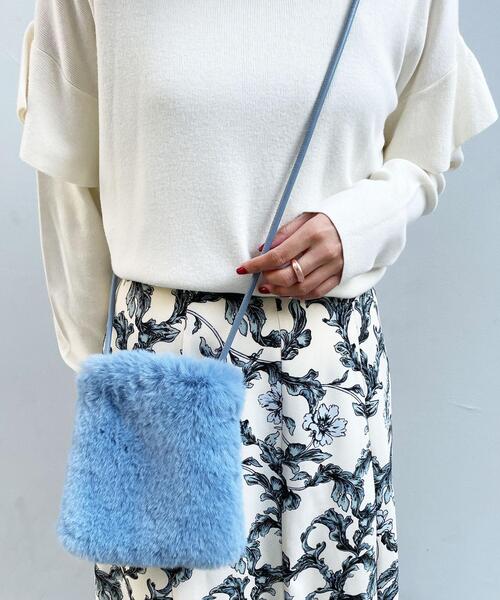 OPAQUE.CLIP（オペークドットクリップ）の「◆ミニファーポシェット（ショルダーバッグ・レディース・ブルー/ベージュ/グレー/ホワイト・00）」の4枚目の写真