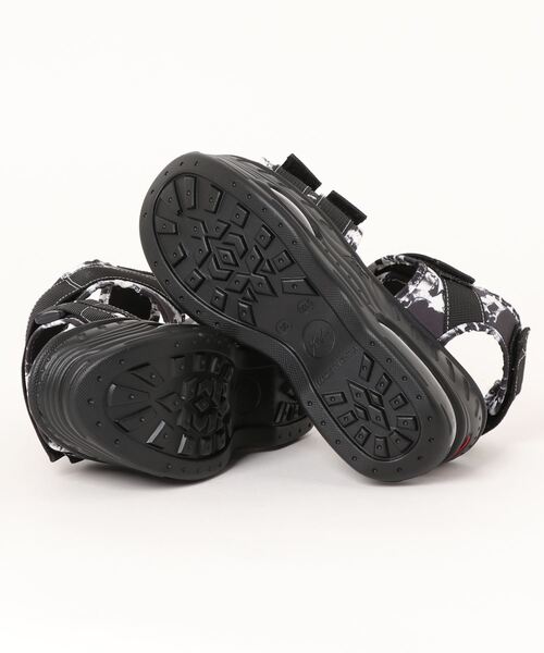 YOSUKE(ヨースケ)の「「YOSUKE/ヨースケ」厚底ベルティッドサンダル(サンダル・レディース・ブラック×ホワイト/ホワイト/ブラック/ブラック×レッド/ブラック×パープル/ブラック系その他/アイボリー/ホワイト×ブラック/ブラック系その他3・22.5/23/23.5/24/24.5/25)」の11枚目の写真