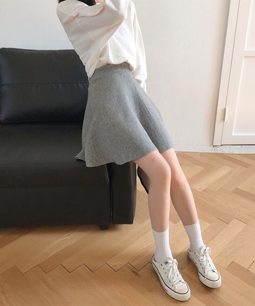 ANOTHER S(アナザーエス)の「ニットフレアミニスカート(スカート・レディース・ブラック/グレー/ベージュ/グリーン/アイボリー・FREE)」の21枚目の写真