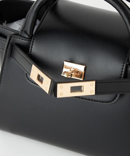 green label relaxing（グリーンレーベルリラクシング）の「ベルト ミニ 2WAY バッグ（ショルダーバッグ・レディース・ブラック/ケリー/その他1・FREE）」の7枚目の写真