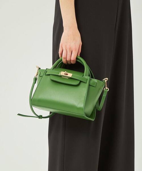 green label relaxing（グリーンレーベルリラクシング）の「ベルト ミニ 2WAY バッグ（ショルダーバッグ・レディース・ブラック/ケリー/その他1・FREE）」の3枚目の写真