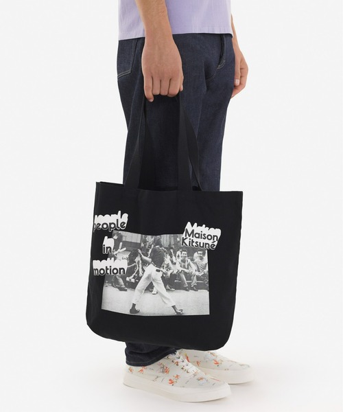 即配★MAISON KITSUNE TOTE BAG OLY PHOTOGRAPH CLASSICブラック MAISON KITSUNÉ Fox Head Tote Bag in Black | SVD USA