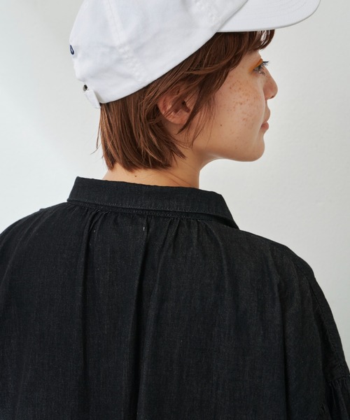 MERLOT（メルロー）の「たっぷりボリューム袖　デニムシャツワンピース（ワンピース・レディース・インディゴブルー/ブラック・FREE）」の13枚目の写真