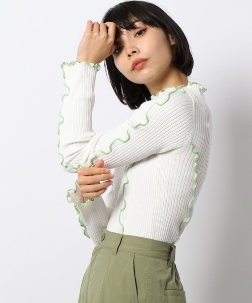 PAGEBOY(ページボーイ)の「メロータートルニット(ニット/セーター・レディース・ラベンダー/ブラック/オフホワイト・FREE)」の8枚目の写真