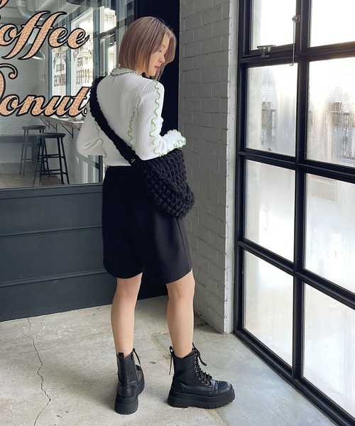 PAGEBOY(ページボーイ)の「メロータートルニット(ニット/セーター・レディース・ラベンダー/ブラック/オフホワイト・FREE)」の7枚目の写真