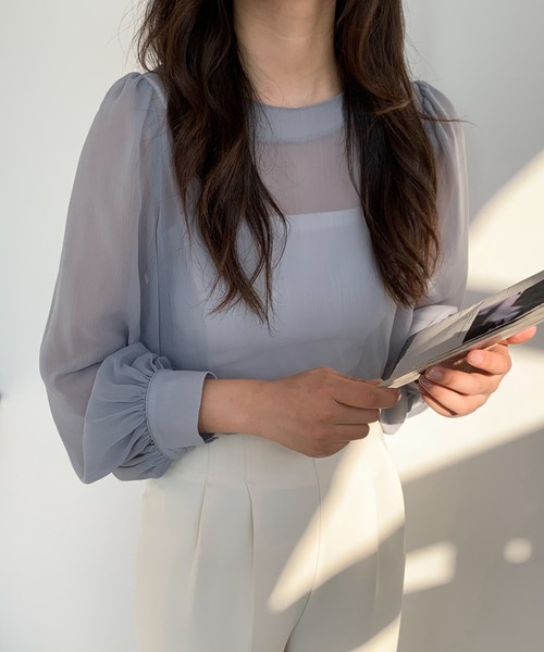 ECLIN（エクラン）の「ボリュームスリーブシアーブラウス（シャツ/ブラウス・レディース・ブラック/グレー/ベージュ/ホワイト・M/L）」の4枚目の写真