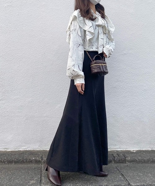 Lamoa（ラモア）の「Lamoa/花柄 フリル ボウタイリボン ブラウス（シャツ/ブラウス・レディース・ホワイト/ブラック・MEDIUM）」の7枚目の写真