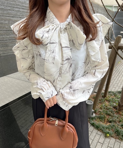 Lamoa（ラモア）の「Lamoa/花柄 フリル ボウタイリボン ブラウス（シャツ/ブラウス・レディース・ホワイト/ブラック・MEDIUM）」の12枚目の写真