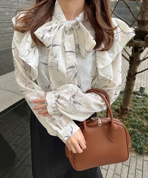 Lamoa（ラモア）の「Lamoa/花柄 フリル ボウタイリボン ブラウス（シャツ/ブラウス・レディース・ホワイト/ブラック・MEDIUM）」の15枚目の写真