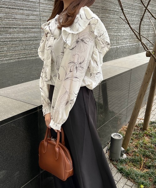 Lamoa（ラモア）の「Lamoa/花柄 フリル ボウタイリボン ブラウス（シャツ/ブラウス・レディース・ホワイト/ブラック・MEDIUM）」の22枚目の写真