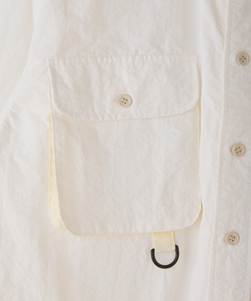 WHIMSIC（ウィムジック）の「【UNISEX】ナイロンフィッシングシャツ（シャツ/ブラウス・メンズ・ホワイト/ベージュ・FREE）」の3枚目の写真