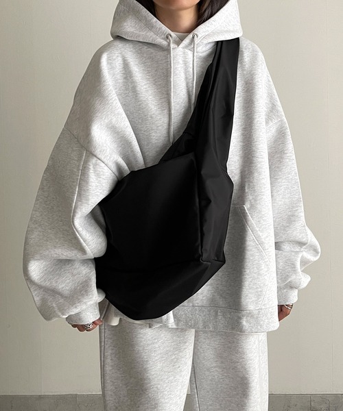 y/m by MIHO(イムバイミホ)の「ナイロンショルダーBAG(ショルダーバッグ・レディース・ブラック・FREE)」の11枚目の写真