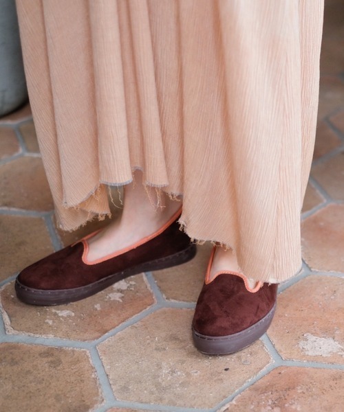 And A（アンドエー）の「SLACK スラック / TERINE テリヌ 2WAYカンフーシューズ バレエシューズ バブーシュ / SL2230（スリッポン・レディース・ブラック×ブラック/ブラウン/オレンジ・23.5cm/24.5cm/25cm/24cm/25.5cm/23cm）」の8枚目の写真