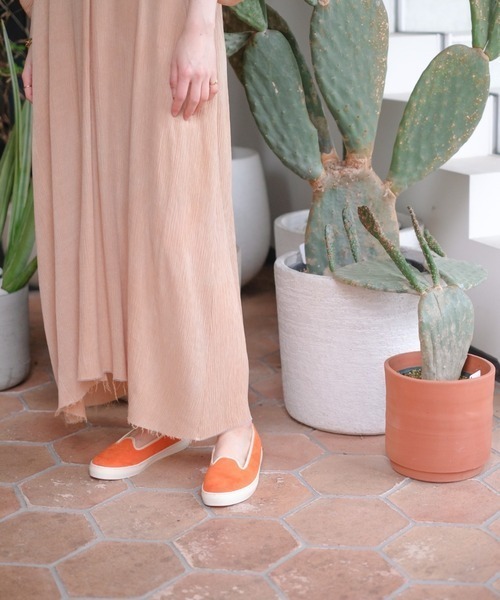 And A（アンドエー）の「SLACK スラック / TERINE テリヌ 2WAYカンフーシューズ バレエシューズ バブーシュ / SL2230（スリッポン・レディース・ブラック×ブラック/ブラウン/オレンジ・23.5cm/24.5cm/25cm/24cm/25.5cm/23cm）」の7枚目の写真